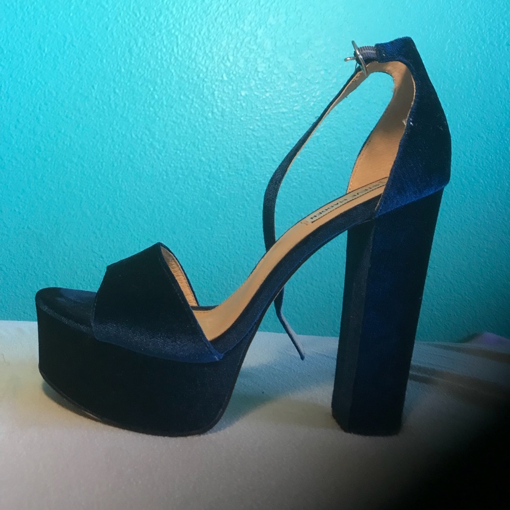 navy blue velvet chunky steve madden heels